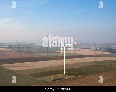 Allemagne, Basse-Saxe, Salzgitter, parc éolien, vue aérienne Banque D'Images