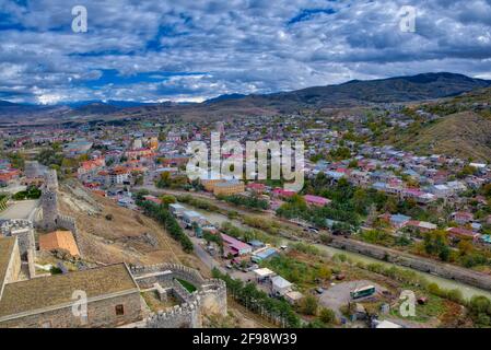 L'ancienne forteresse Rabati en pierre, la vue principale de la ville d'Akhaltsikhe, se trouve sur la petite colline sur les rives de la rivière Potskhovi. Son na Banque D'Images