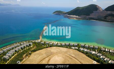 Vue sur le magnifique complexe de Hon Tre Island, Nha Trang, Vietnam Banque D'Images