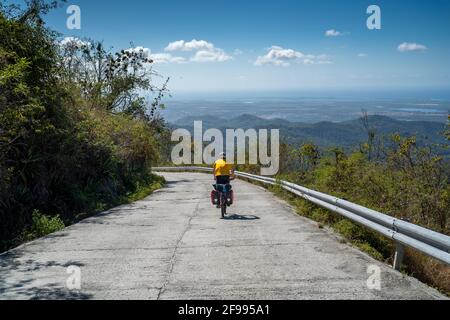 Excursion en vélo dans les montagnes Escambray, de Topes de Collantes à Trinidad, province de Sancti Spiritus, Cuba Banque D'Images