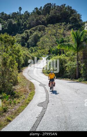 Excursion en vélo dans les montagnes Escambray, de Topes de Collantes à Trinidad, province de Sancti Spiritus, Cuba Banque D'Images
