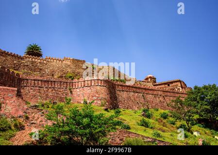 Le fort de Kumbhalgarh est une forteresse de Mewar construite sur les collines d'Aravalli au XVe siècle par le roi Rana Kumbha dans le district de Rajsamand, près d'Udaipur. C'est un monde qu'il Banque D'Images