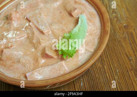 Makkarastroganoff - saucisses Stroganoff, cuisine finlandaise Banque D'Images