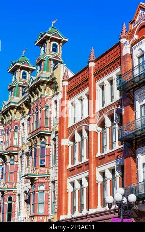 Bâtiments sur la 5e Avenue, quartier Gaslamp, San Diego, Californie, États-Unis d'Amérique, Banque D'Images