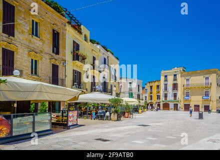 BARI, ITALIE, 20 JUIN 2014 : vue sur la piazza Mercantile à Bari, Italie. Banque D'Images