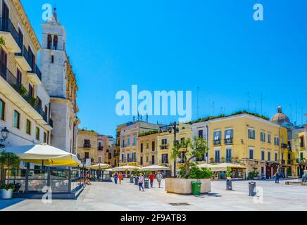 BARI, ITALIE, 20 JUIN 2014 : vue sur la piazza Mercantile à Bari, Italie. Banque D'Images