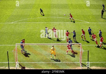 Action de goalmouth entre Charlton Athletic et Ipswich Town pendant le match de la Sky Bet League One à la Valley, Londres. Date de la photo: Samedi 17 avril 2021. Banque D'Images