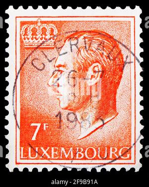 MOSCOU, RUSSIE - 24 SEPTEMBRE 2019 : timbre-poste imprimé à Luxembourg montre le Grand-Duc Jean (1965-1991), série, vers 1983 Banque D'Images