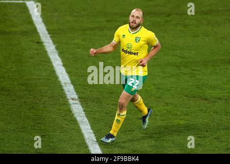 Teemu Pukki, de Norwich City, célèbre son troisième et sixième objectif de Norwich City pour le faire 6-0 - Norwich City v Huddersfield Town, Sky Bet Championship, Carrow Road, Norwich, Royaume-Uni - 6 avril 2021 usage éditorial exclusif - restrictions DataCo Banque D'Images