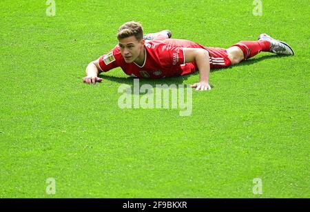 Ville de Wolfsburg, Allemagne. 17 avril 2021. Firo: 17.04.2021, football, 1. Bundesliga, saison 2020/2021, VfL Wolfsburg - FC Bayern Munich Joshua Kimmich (Bayern) Credit: Tim Groothuis/Witters/via firosportphoto | usage dans le monde entier/dpa/Alay Live News Banque D'Images