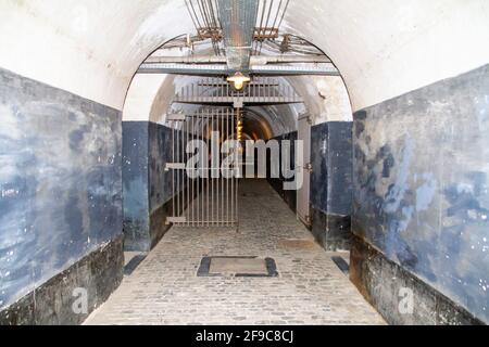 Belgique, Puurs, 16 avril 2021. Fort Breendonk était un camp de concentration pendant la Seconde Guerre mondiale. Couloir Banque D'Images