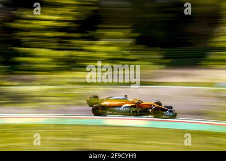 Imola, Italie. 17 avril 2021. RICCIARDO Daniel (aus), McLaren MCL35M, action pendant la Formule 1 Pirelli Gran Premio Del Made in Italy E Dell emilia Romagna 2021 du 16 au 18 avril 2021 sur l'Autodromo Internazionale Enzo e Dino Ferrari, à Imola, Italie - photo DPPI / LiveMedia Credit: Independent photo Agency/Alay Live News Banque D'Images