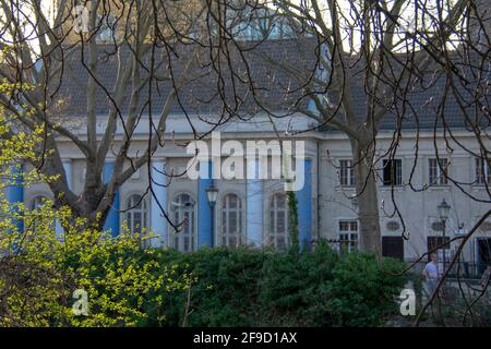 Vue sur le paysage de la synagogue Fraenkuler à Kreuzberg Berlin Banque D'Images