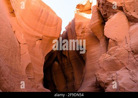 Une vue magnifique sur les formations de grès étonnantes d'Antelope Canyon à page, Arizona Banque D'Images