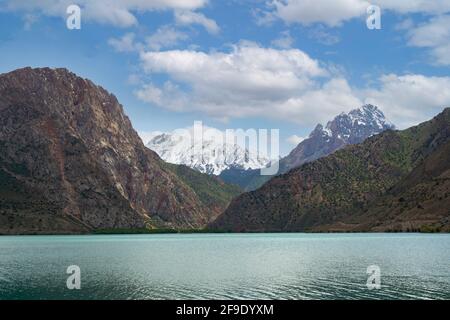 Lac Iskandar Kul, province de Sughd, Tadjikistan Banque D'Images