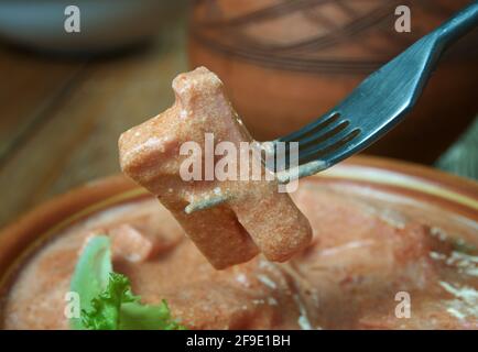 Makkarastroganoff - saucisses Stroganoff, cuisine finlandaise Banque D'Images