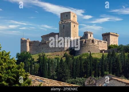 Assise, Pérouse, Ombrie, Italie Province. Rocca Maggiore. Forteresse du 12ème siècle. Banque D'Images