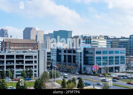 LA NOUVELLE-ORLÉANS, LA, États-Unis - 10 FÉVRIER 2021 : vue aérienne du centre-ville depuis le Medical Corridor sur Tulane Avenue Banque D'Images