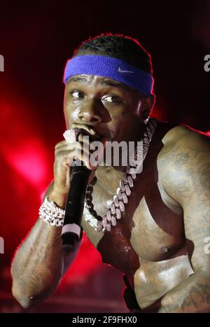 Orlando, Floride, États-Unis. 17 avril 2021. DaBaby se produit au salon WRLD de l'amphithéâtre d'Orlando à Orlando, en Floride, le 17 avril 2021. Crédit : Walik Goshorn/Media Punch/Alay Live News Banque D'Images