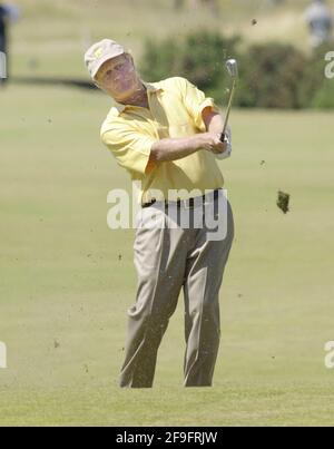 GOLF OUVERT ST ANDREWS 21/7/2000 2ÈME JOUR. JACK NICKLAUS LE 18. IMAGE DAVID ASHDOWN.WORK GOLF OUVERT Banque D'Images