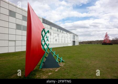 PHILLIP KING Sun’s Roots II, Sainsbury Center for Visual Arts Banque D'Images