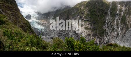 Belle journée d'été au glacier François-Joseph, Nouvelle-Zélande Banque D'Images