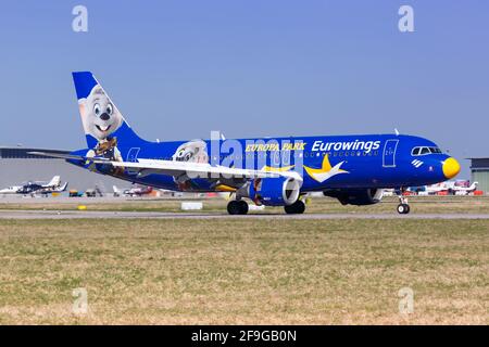 Stuttgart, Allemagne - 6 avril 2018 : Eurowings Airbus A320 à l'aéroport de Stuttgart (STR) en Allemagne. Airbus est un fabricant d'avions de Toul Banque D'Images