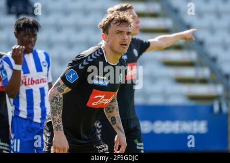 Odense, Danemark. 18 avril 2021. Pierre Kanstrup (12) de Sonderjyske vu pendant le match 3F Superliga entre Odense Boldklub et Sonderjyske au Parc d'énergie de la nature à Odense. (Crédit photo : Gonzales photo/Alamy Live News Banque D'Images