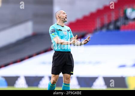 Copenhague, Danemark. 18 avril 2021. Mads Kristoffer-Kristoffersen, arbitre de football, vu lors du match 3F Superliga entre le FC Copenhague et le FC Nordsjaelland à Parken à Copenhague. (Crédit photo : Gonzales photo/Alamy Live News Banque D'Images