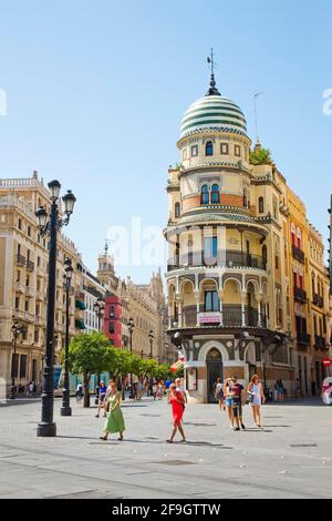 Avenida de la Constitucion, zone piétonne, Séville, Andalousie, Espagne Banque D'Images