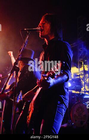 Slash, Billy Morrison de Camp Freddy se produit au lancement de la nouvelle PLAYSTATION 3, Best Buy West Hollywood, Los Angeles, CA, 16 novembre 2006. Banque D'Images