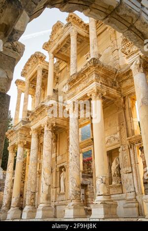 Bibliothèque de Celsus dans l'ancienne ville d'Ephèse, Turquie. Banque D'Images