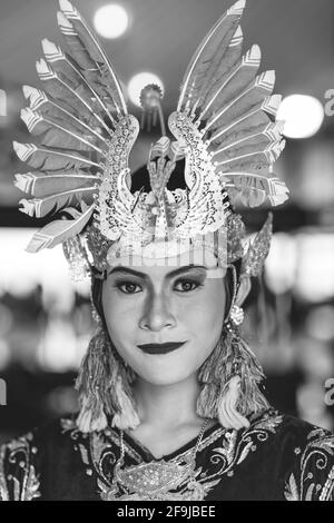 Portrait d’UN danseur traditionnel javanais au Palais du Sultan (le Kraton), Yogyakarta, Java, Indonésie. Banque D'Images