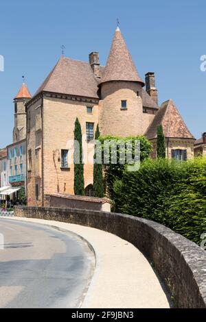 Belvès, en Dordogne, est considérée comme l'une des plus belles villes de France. Le nom signifie littéralement « belle vue ». Banque D'Images