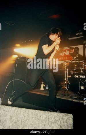 Johnny Truant en représentation au Kerrang Kerrang Weekender 2003, Camber Sands, Rye, West Sussex, Angleterre, Royaume-Uni. Banque D'Images