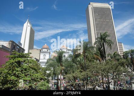 Medellin, Antioquia / Colombie - 03 août 2017. Parc Berrio situé au coeur de la ville Banque D'Images