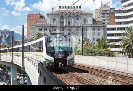 Medellin, Antioquia / Colombie - 03 août 2017. Transports en commun dans la ville Banque D'Images