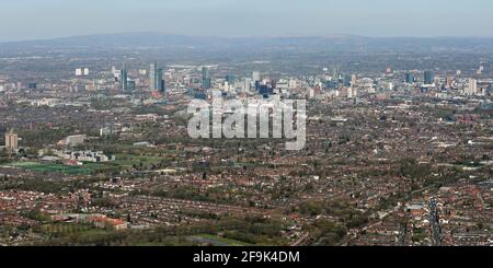Vue aérienne du centre-ville de Manchester depuis le sud, 2021 Banque D'Images