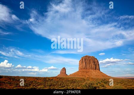 Monument Valley. Nation Navajo. Merrick Butte. Mitten Butte Ouest Banque D'Images