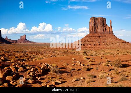 Monument Valley. Nation Navajo. Mitten Butte est Banque D'Images