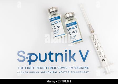 Kharkov, Ukraine - 18 avril 2021 : vaccin Spoutnik V COVID-19, photo du concept de vaccination Banque D'Images