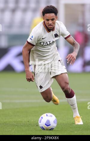 Turin, Italie, le 18 avril 2021. Bryan Reynolds de AS Roma pendant la série UN match au Stadio Grande Torino, Turin. Le crédit photo devrait se lire: Jonathan Moscrop / Sportimage Banque D'Images