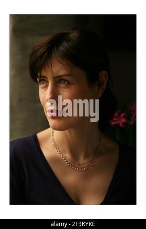 L'actrice Gina McKee photographiée à Londres par David Sandison The Indépendant Banque D'Images