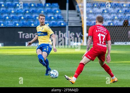 Brondby, Danemark. 18 avril 2021. Sigurd Rosted (4) de Brondby SI on le voit pendant le match 3F Superliga entre FC Brondby IF et Aarhus GF Brondby Stadion dans Brondby. (Crédit photo : Gonzales photo/Alamy Live News Banque D'Images