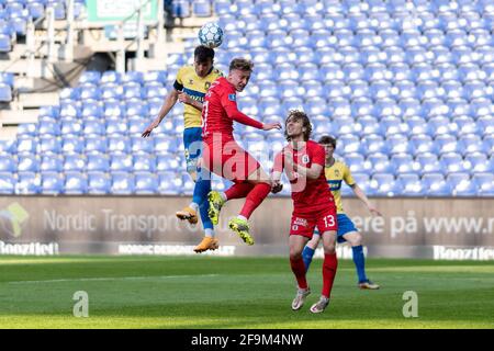 Brondby, Danemark. 18 avril 2021. Andrija Pavlovic (9) de Brondby SI vu pendant le match 3F Superliga entre FC Brondby IF et Aarhus GF Brondby Stadion dans Brondby. (Crédit photo : Gonzales photo/Alamy Live News Banque D'Images