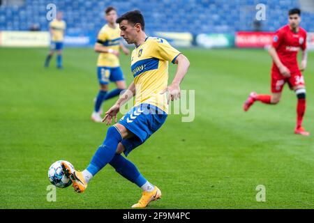 Brondby, Danemark. 18 avril 2021. Andrija Pavlovic (9) de Brondby SI vu pendant le match 3F Superliga entre FC Brondby IF et Aarhus GF Brondby Stadion dans Brondby. (Crédit photo : Gonzales photo/Alamy Live News Banque D'Images