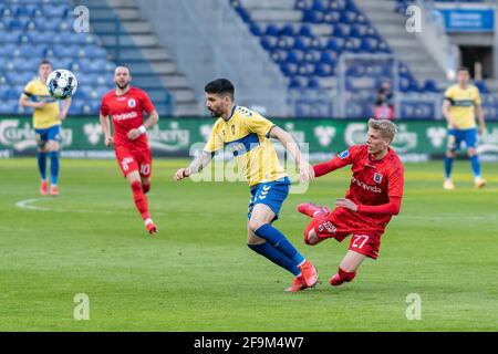 Brondby, Danemark. 18 avril 2021. Anthony Jung (3) de Brondby SI on le voit pendant le match 3F Superliga entre FC Brondby IF et Aarhus GF Brondby Stadion dans Brondby. (Crédit photo : Gonzales photo/Alamy Live News Banque D'Images