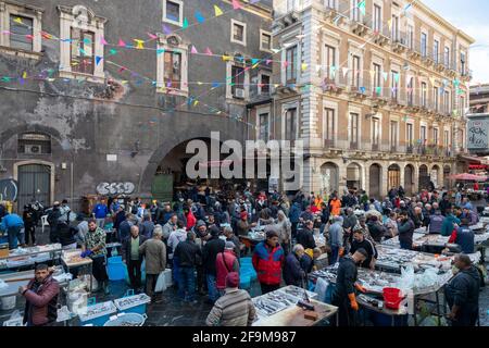 Pescheria di Catania, marché aux poissons et fruits de mer, Catane Sicile Italie Banque D'Images