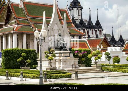 Statue de Rama III Grand Palais; พระบรมมหาราชวัง. Bangkok, Thaïlande Banque D'Images