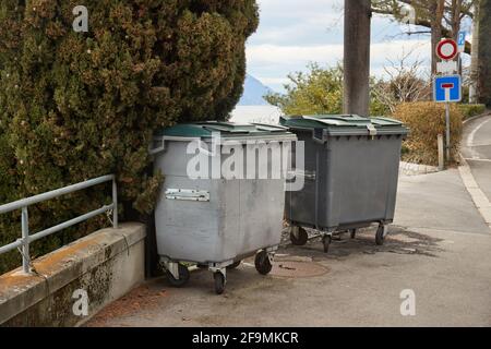 Conteneurs de poubelles de conteneurs Banque D'Images